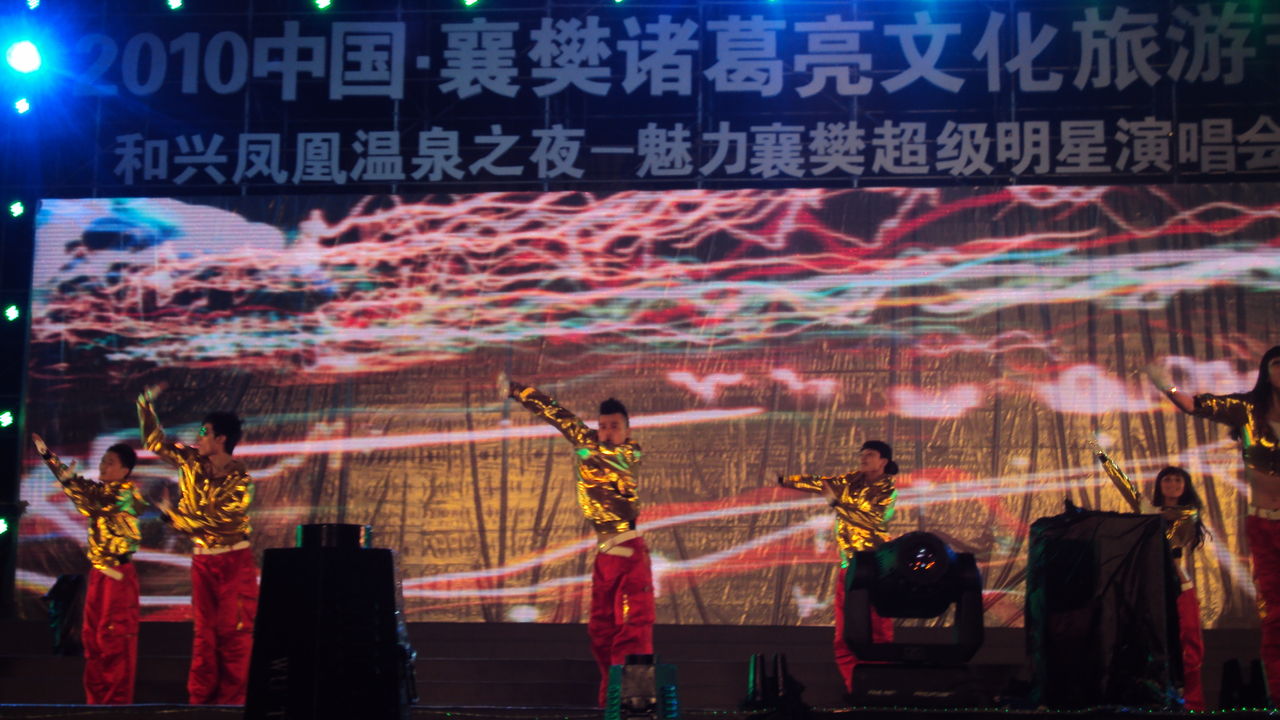 华暖影视浅色极简